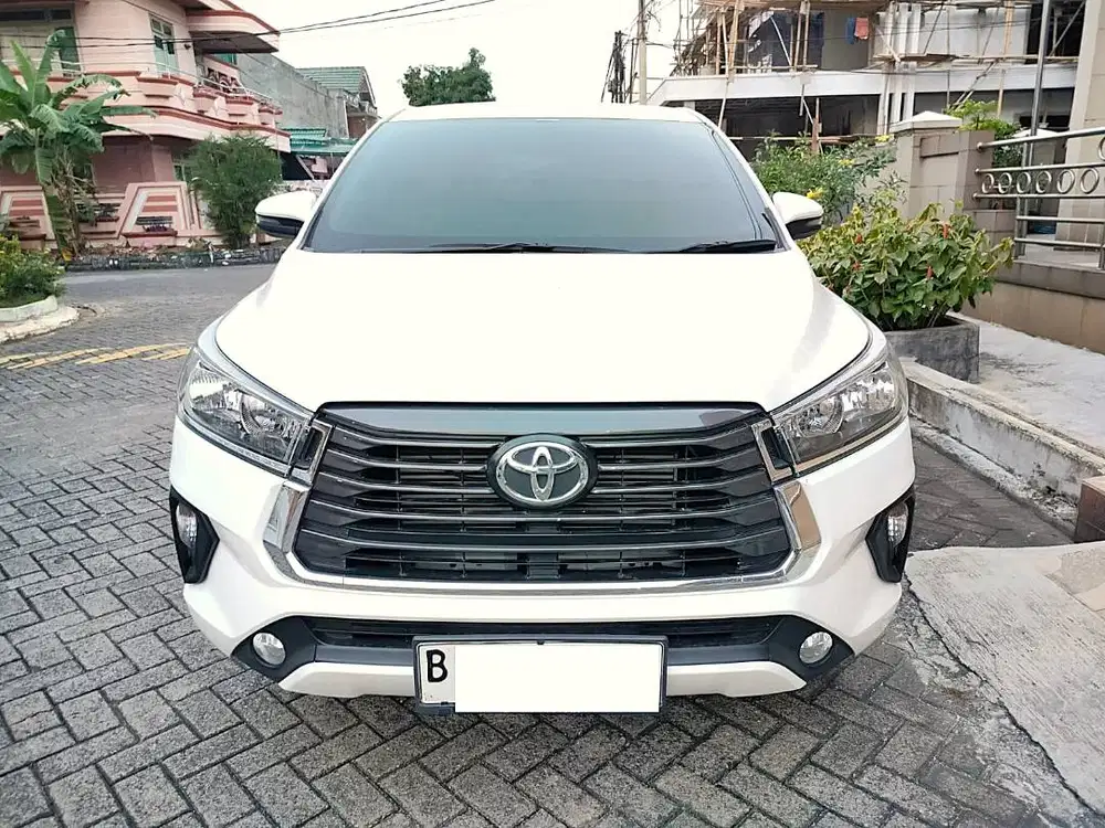 Toyota Kijang Innova 2.4 G Solar Matic Putih TH 2025 KM 600 Perak Nego