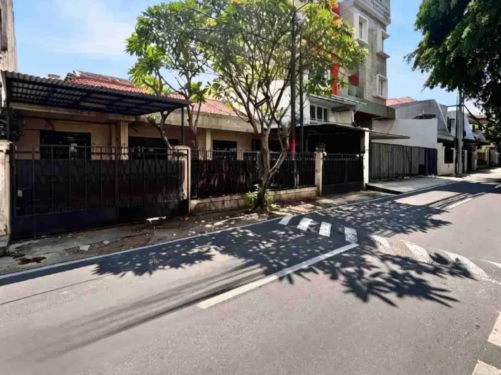 RUMAH HITUNG TANAH AKSES LEBAR SIAP BANGUN SELANGKAH MT HARYONO