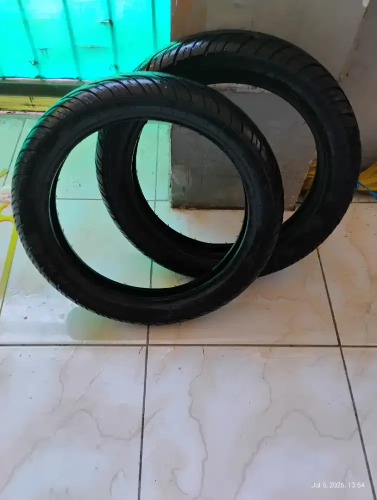 Ban depan dan belakang Federal