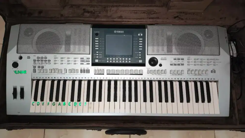 Keyboard YAMAHA PSR-S710 99% MULUS