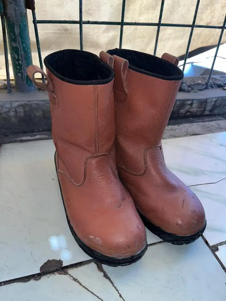 Sepatu Safety Dr. Osha