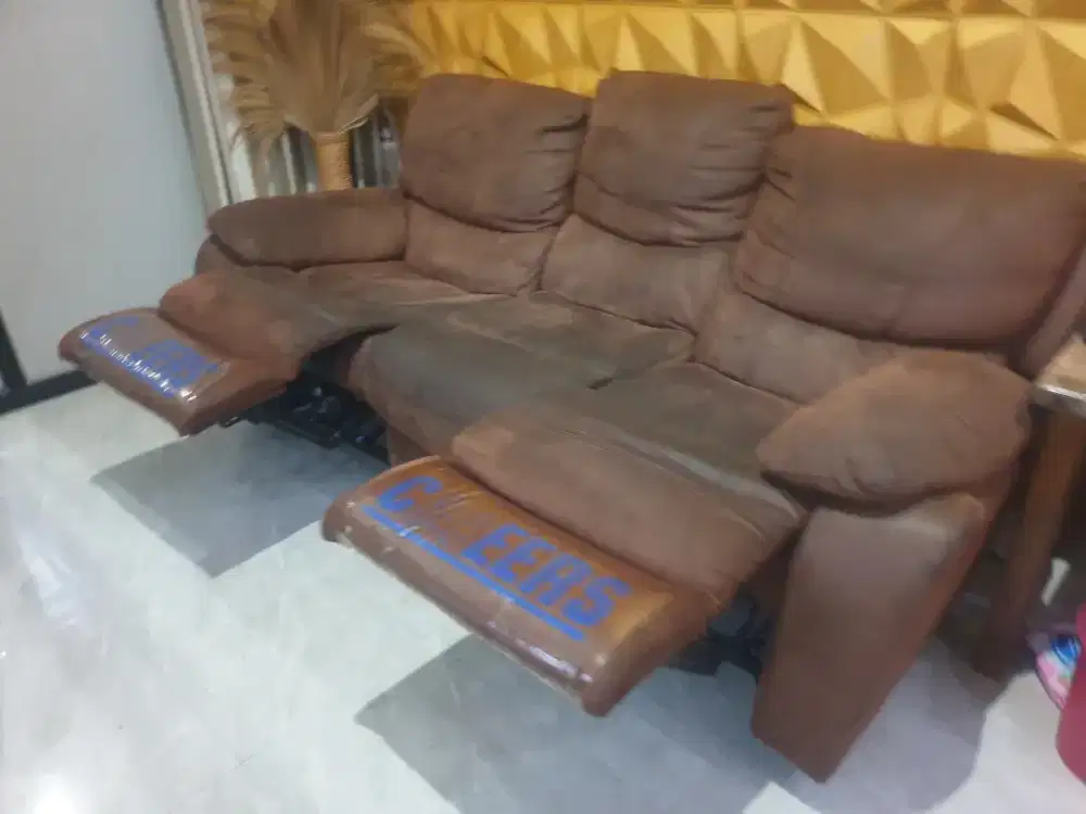 DIJUAL SOFA RECLINER CHEERS INFORMA ORIGINAL SET 3+2 SEAT