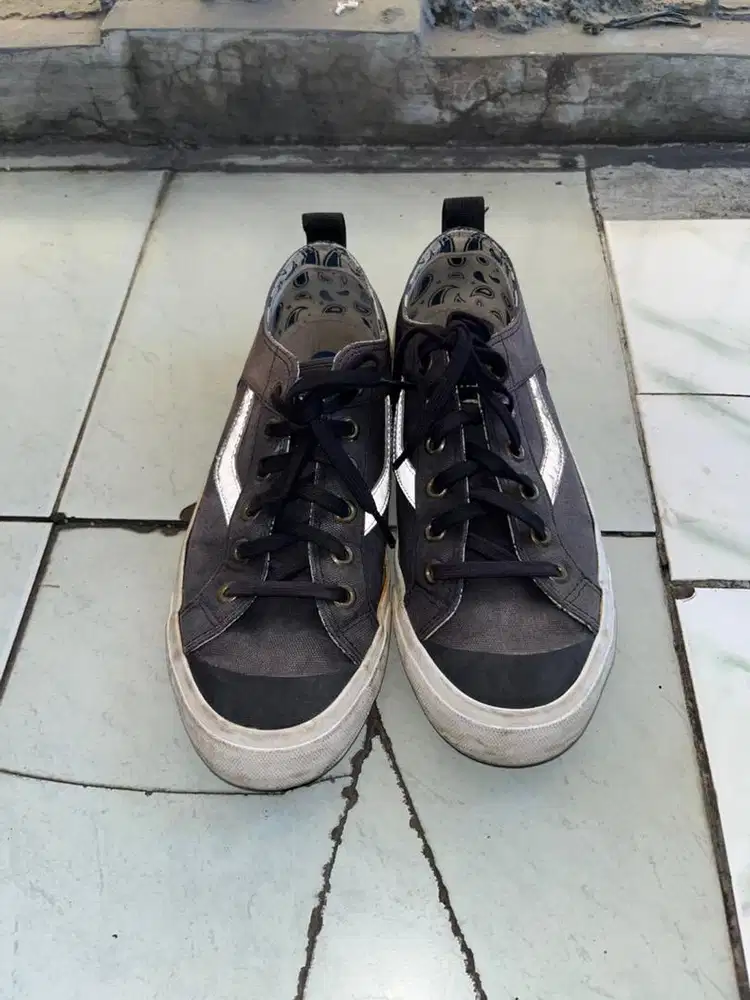 Sepatu ventela size 42