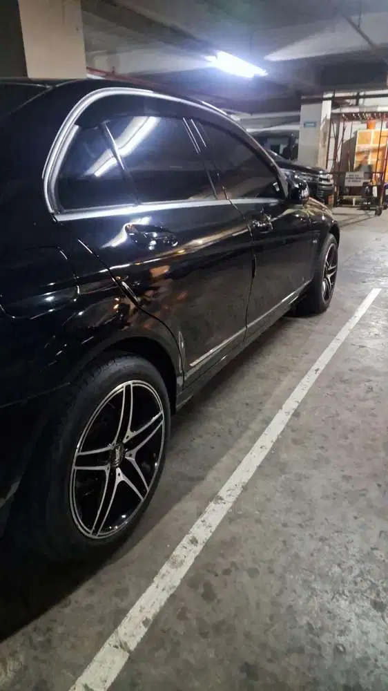 Mercedes-Benz C200 2010 Bensin