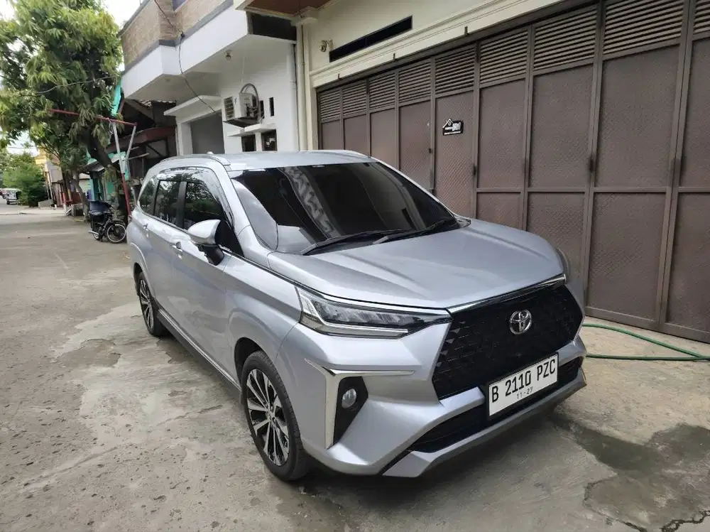 Toyota Avanza Avansa Veloz Velos Q AT Matic Tahun 2022 Silver , 2023