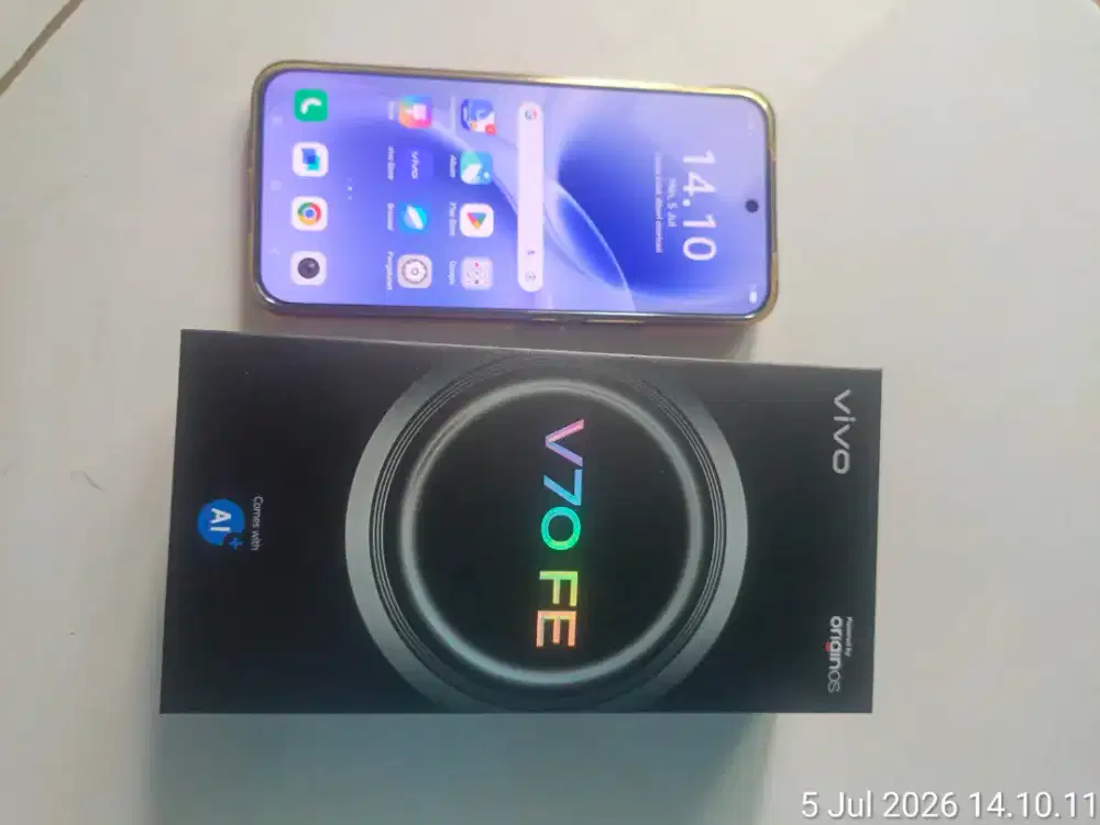 Jual VIVO V70 FE Ram 12GB + 256GB BLUE bekas