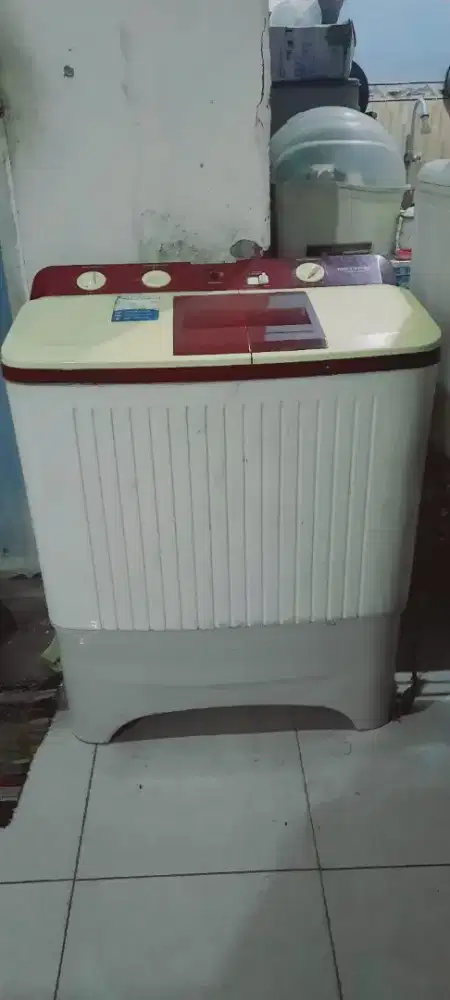 Mesin cuci polytron 7kg