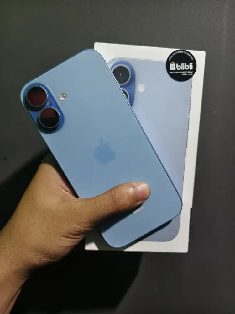 Iphone 17 basic 256 blue ex blibli