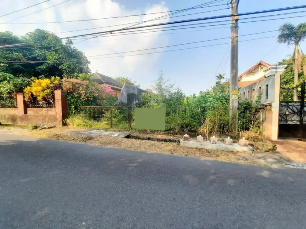 Istimewa TEPI JALAN di PLOSOKUNING Tanah 1700 m2 Minomartani Tiyasan Jl Kaliurang Km 9 Cocok Rumah Villa Mewah, Kantor, Klinik, Usaha, Gudang,Kuliner