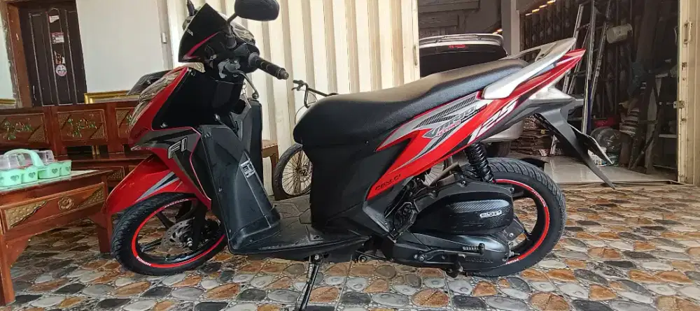 Di jual Vario 125 istimewa siap pakai