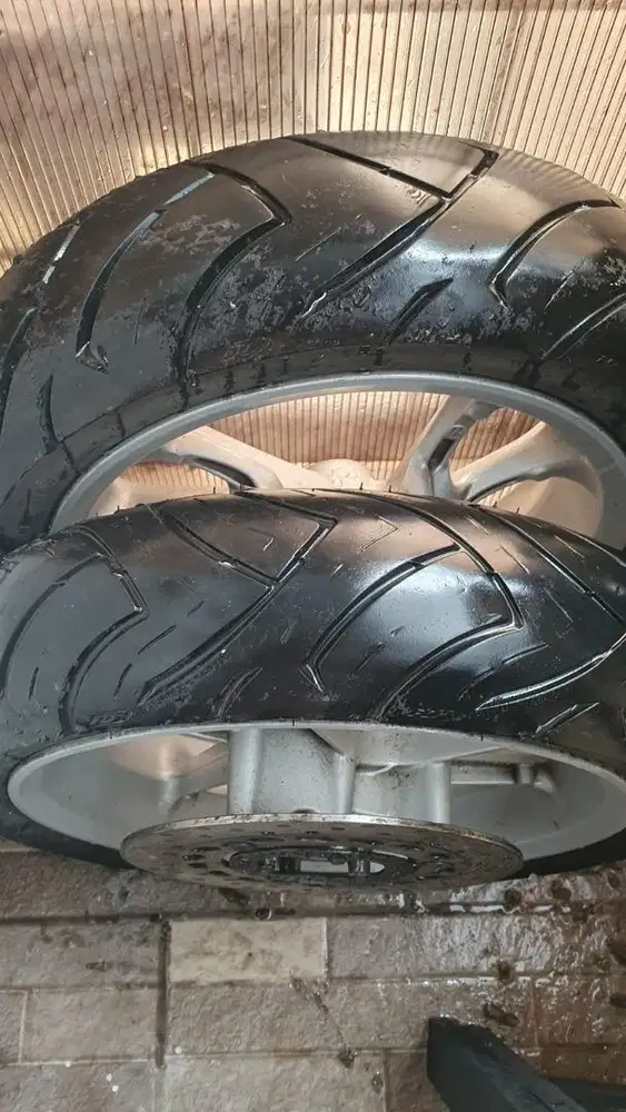 Velg dan ban nmax old