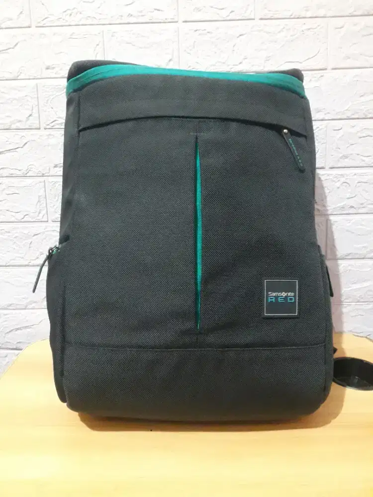 Tas second Samsonite  warna hitam