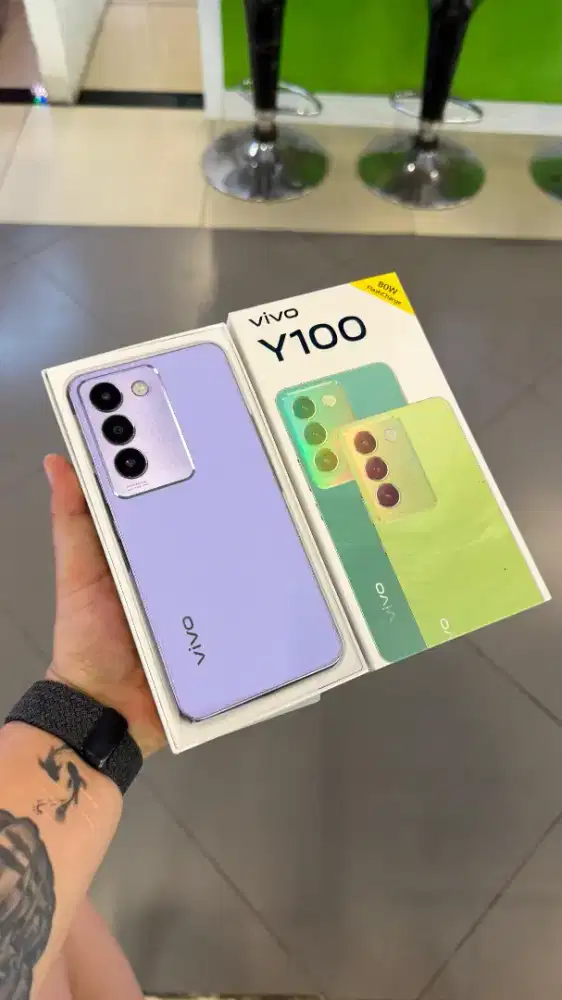 Vivo y100 8+8/256