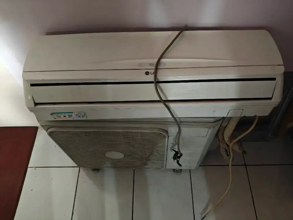 AC LG 1 Pk, second