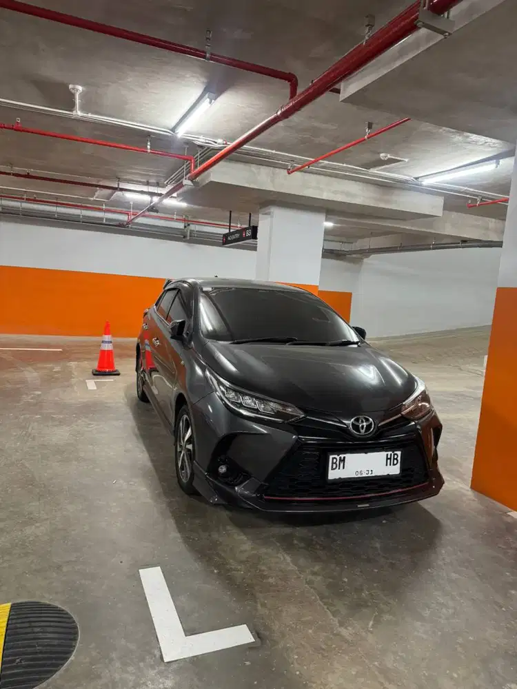 Toyota Yaris 2021 TRD Sportivo / GR Sport - Abu-abu Metalik