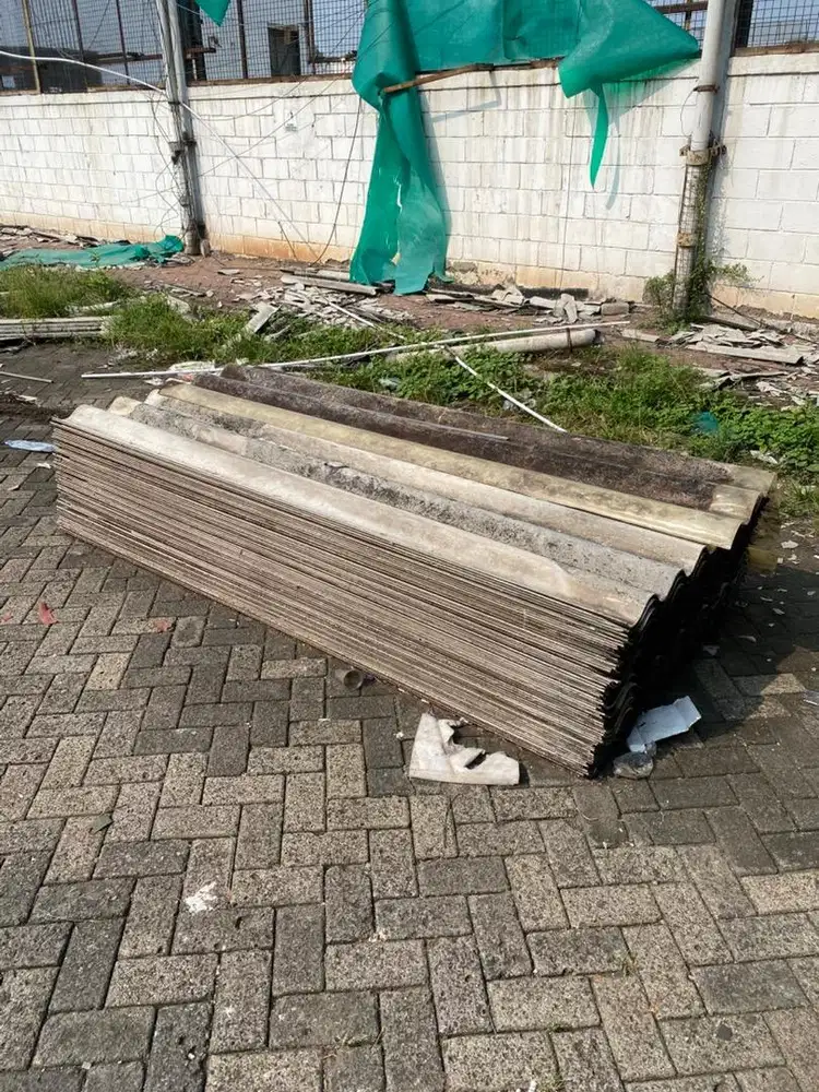 Asbes Gelombang besar 2,5 meter