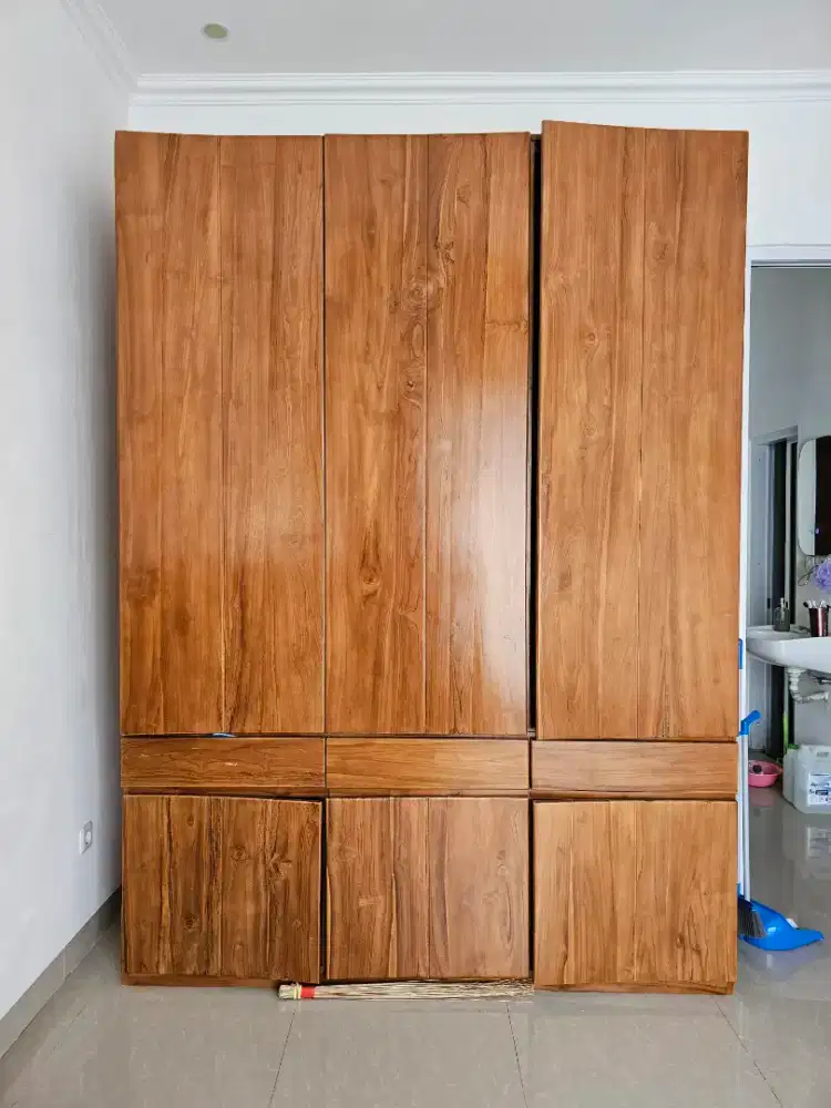 Jual Lemari Jati Custom 6 pintu atas bawah
