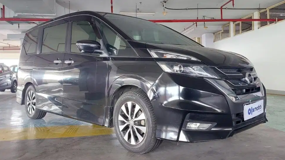 TDP 12 JT Nissan Serena 2.0 Highway Star Bensin-AT Hitam 2019