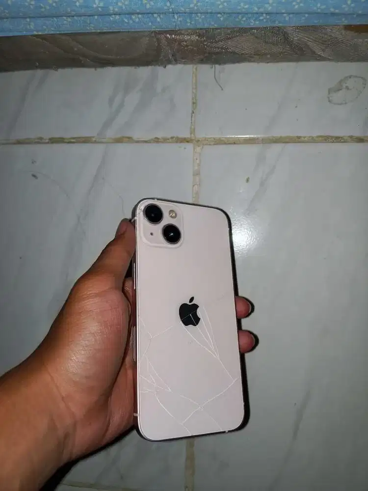 APPLE IPHONE 13