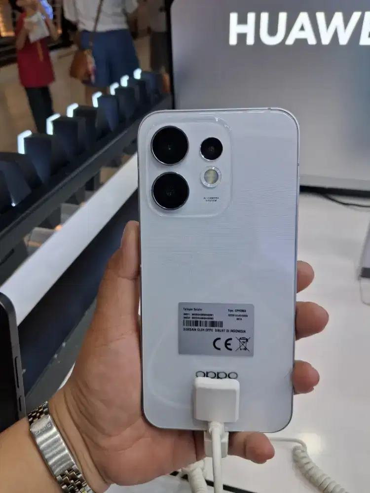 New Oppo Reno 16 5G Bisa Cicilan KTP Saja
