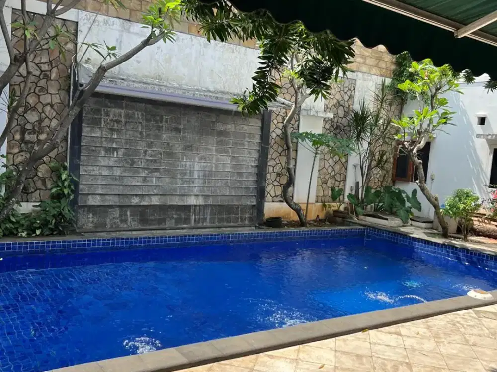 cipete dekat dengan sekolah perancis ada kolam renang harga nego