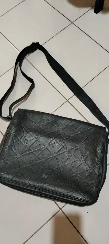 Tas Kerja Pria merk Braun Buffel