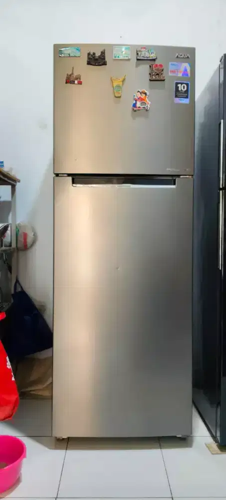 kulkas 2pintu merk aqua... dingin