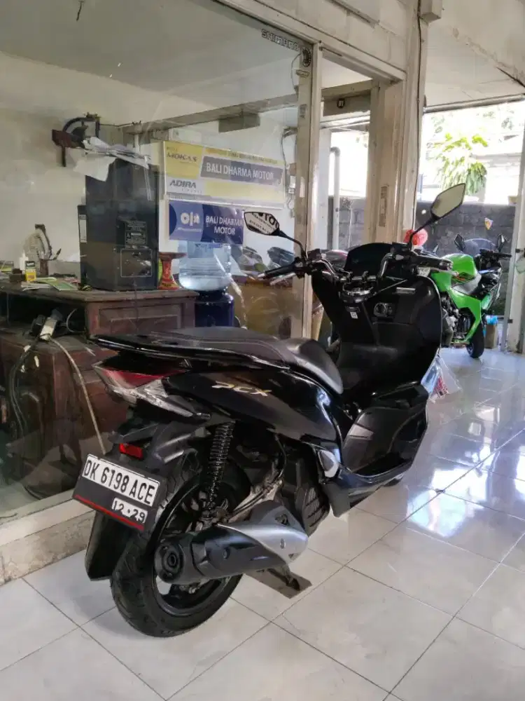 Honda. PCX. 150 CC thn. 2019 cash. Bali dharma. Motor.