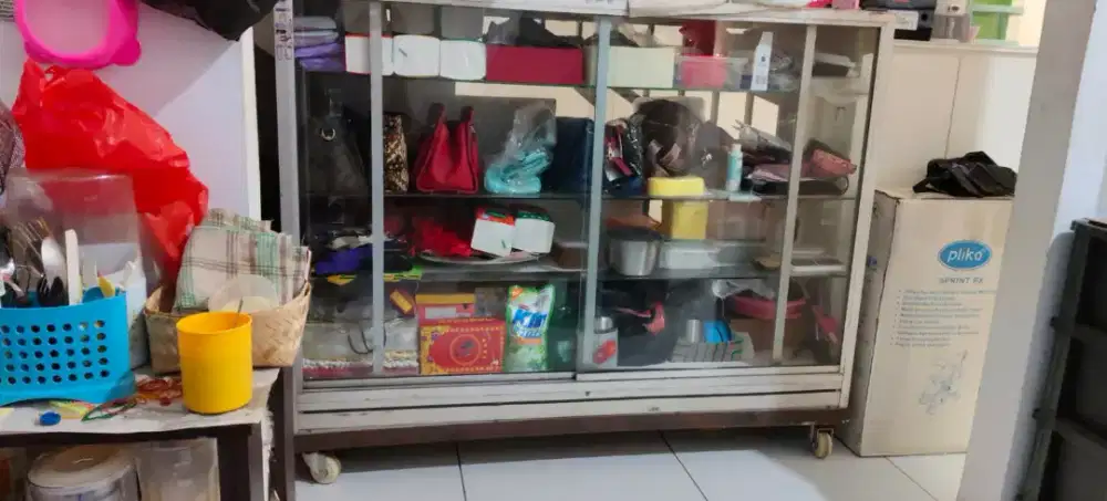 etalase panjang 150 lebar 50 tinggi 110