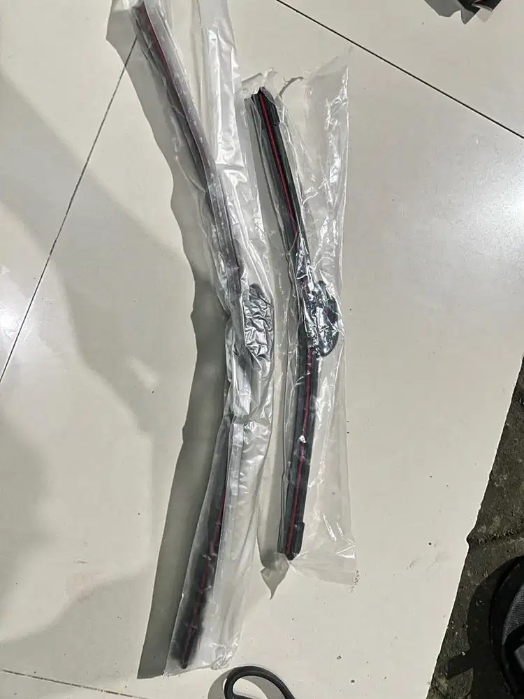 wiper mobil frameless 16 & 22 inch