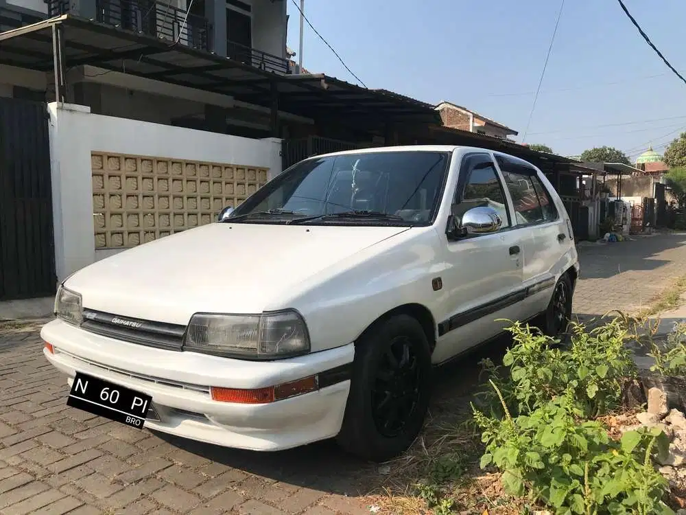 Daihatsu Charade 1990 Bensin