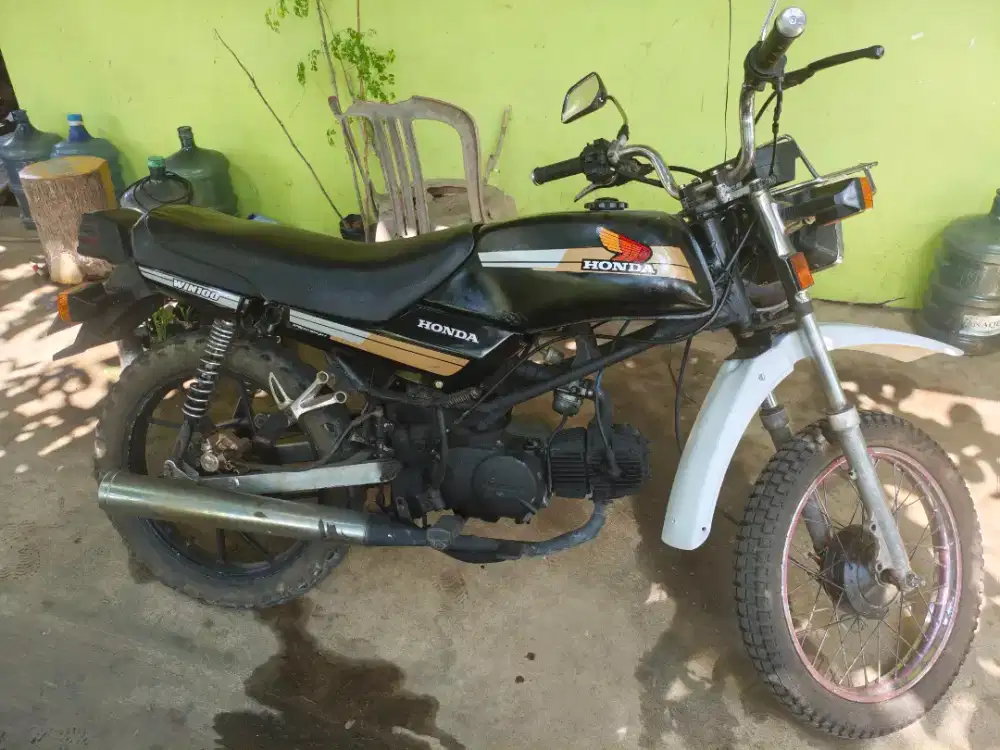 Honda Win 100 tahun 2003