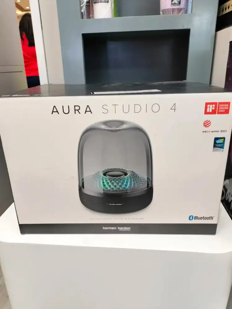 Aura Studio 4, Harman kardon