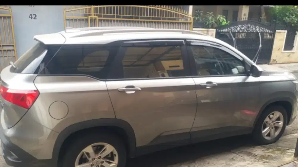 Dijual Mobil Second Sendiri Wuling Almaz 7 seater 202
