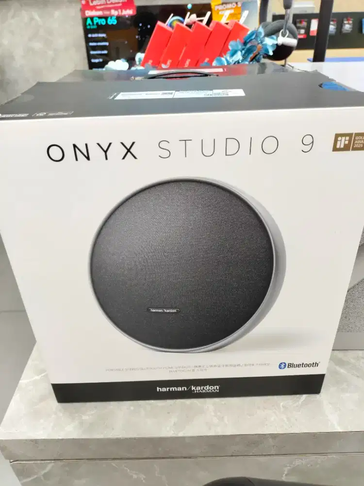 ONYX STUDIO 9 by Harman Kardon
