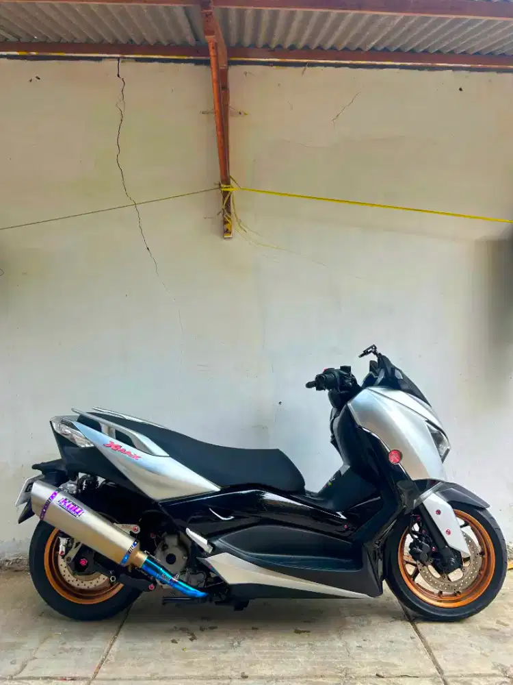 Yamaha Xmax 2021