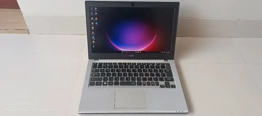 Laptop core i3 gen 6 ram 8gb DDR4 internal SSD 256gb minus webcam