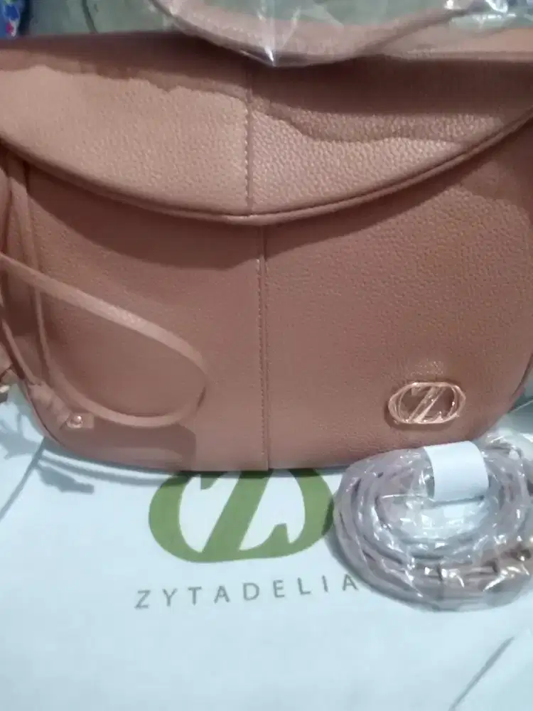Tas like new blm pernah dipakai