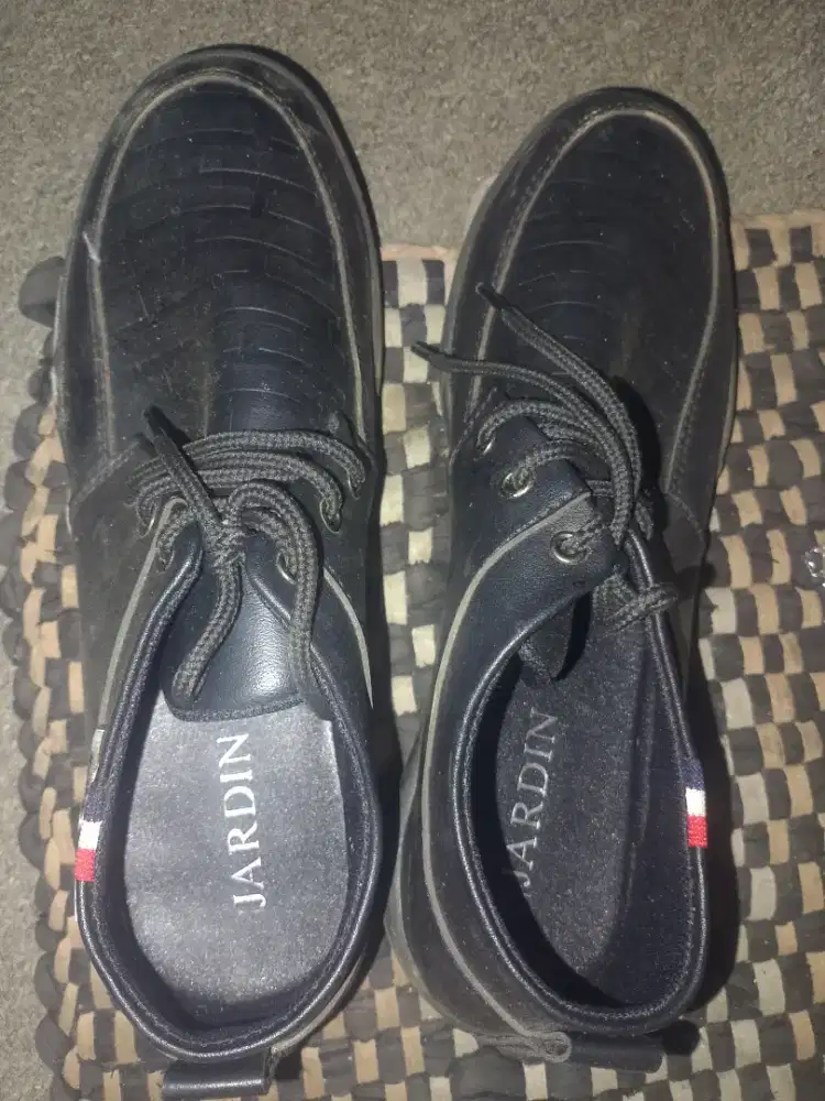 Sepatu Benoit Pria