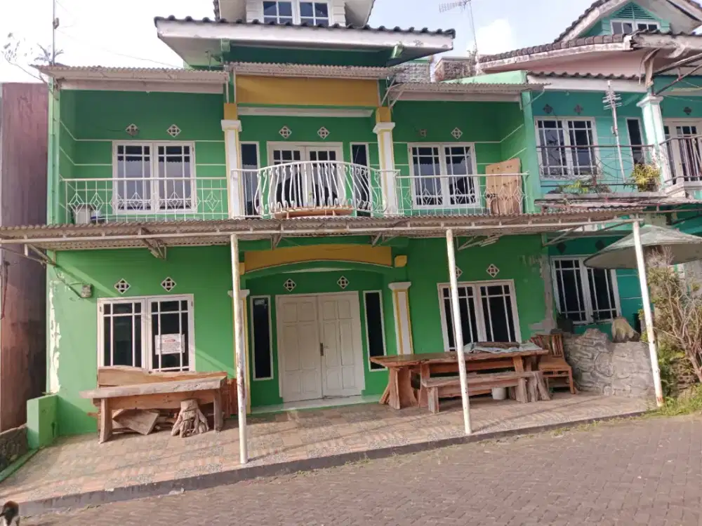 Di jual murah vila 2 LT harga 240 juta lokasi di Gren Apple Cipanas