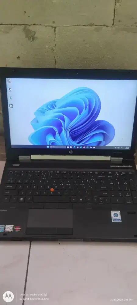 HP EliteBook workstation intel core i7 vga amd