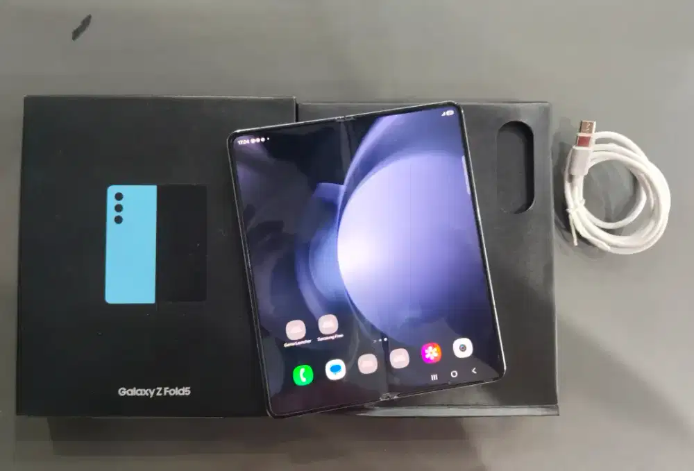 Jual Hp Second Samsung Z Fold5 12/256