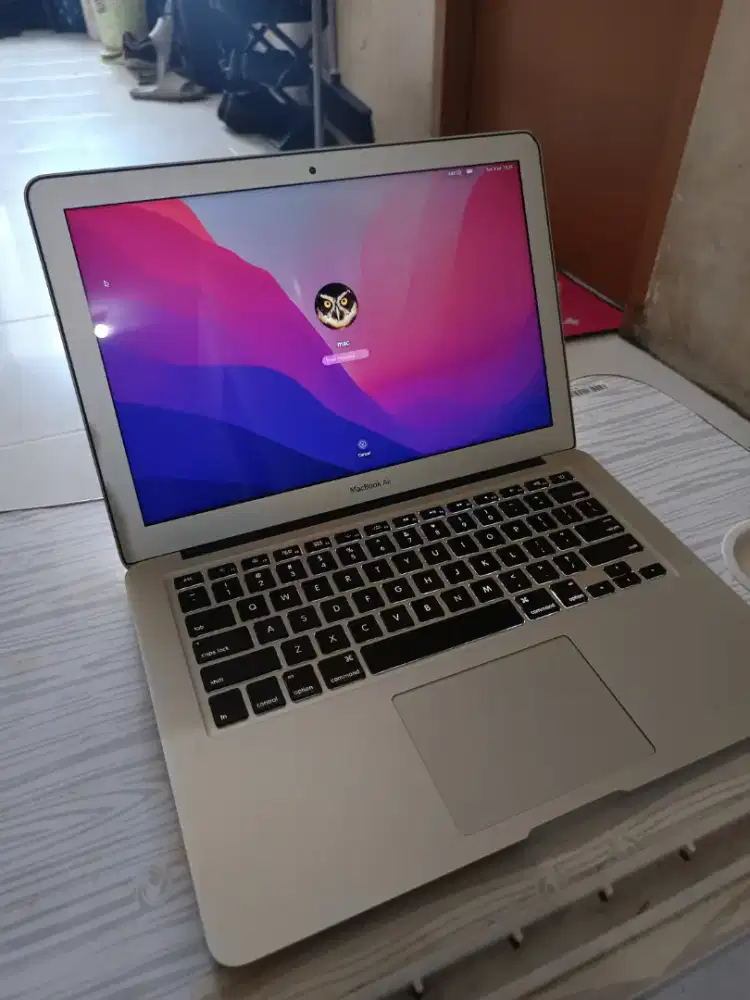 WTS: MacBook Air 13-Inch 2017 Silver (Siap Pakai, CC Rendah)