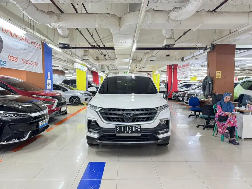 Wuling Almaz exlusive 2022 Matic Sunroof 7 Seater