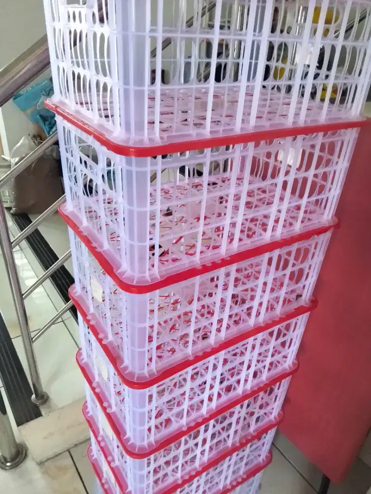 Keranjang bekas buah