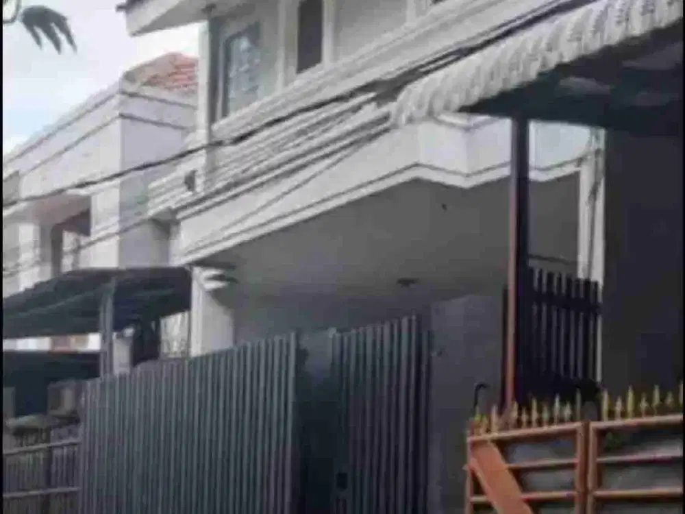 RUMAH MEWAH DAN ELEGAN DI KOMPLEK DKI PONDOK KELAPA