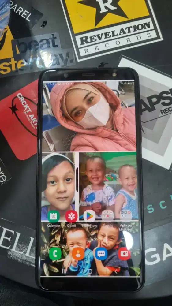 Samsung J8 3/32 Second hp only