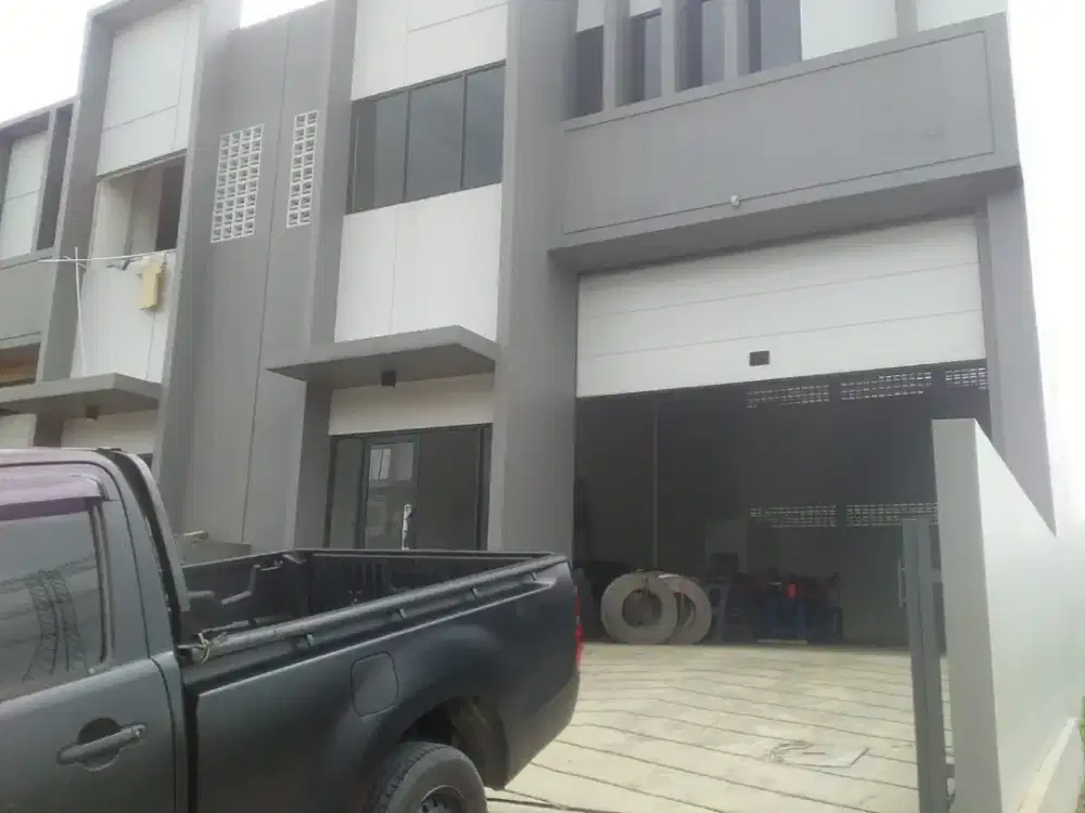 Gudang Siap Pakai di Taman Tekno BSD Tangerang Selatan Banten