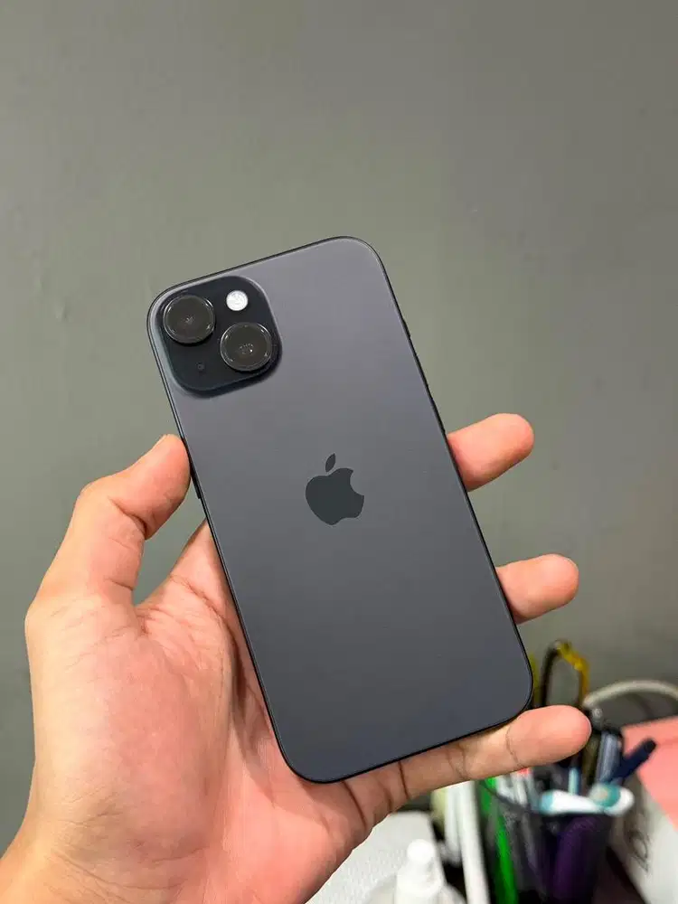 iPhone 15 128Gb iBox