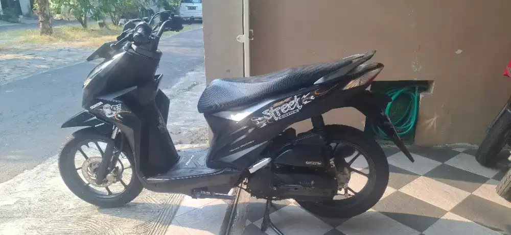 Beat stret 2022 ae madiun kota ss lengkp mesin segel  low km